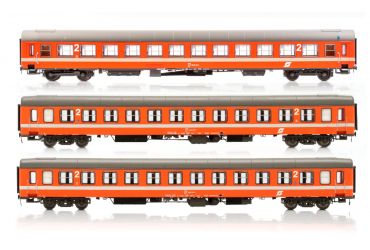 3 x 2. Klasse Wagen UIC-X, UIC-X Vorserie (1. Serie) und UIC-X Vorserie (2. Serie) Ep IV